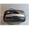 Image 2 : Insignia Paper & Card Shredder- Powers On, Pickup Only