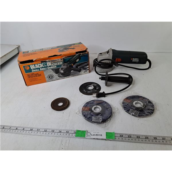 Black & Decker 4 1/2  Small Angle Grinder- Powers On