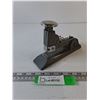 Image 1 : Swinging 13 Heavy Duty Desktop Stapler
