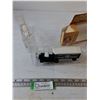 Image 3 : The Great America Brewery Collection 1:64 Ballantine's Shipping Truck In Box