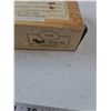 Image 8 : The Great America Brewery Collection 1:64 Ballantine's Shipping Truck In Box