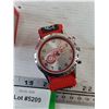 Image 3 : Detroit Red Wings NHL Hockey Watch Unpowered As-Is with Display Container
