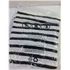 Image 3 : Womens Sweater (Sz. M), Girl Dress (3-4 Years Old) - Sweater Sealed
