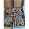 Image 2 : Assorted Battery Powered Christmas Tree Toppers - 6"
