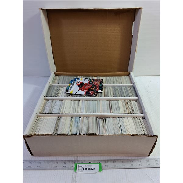 Giant 80s and 90s Hockey Card Collection - Cannot Authenticate