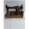 Image 1 : Antique Full Size Singer Treadle Head Sewing Machine, Pickup Only