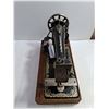 Image 4 : Antique Full Size Singer Treadle Head Sewing Machine, Pickup Only