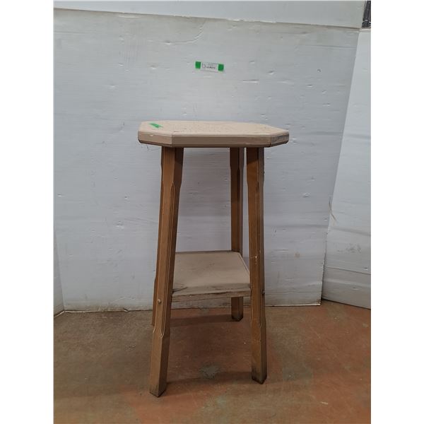 .*Wooden Table w/ Shelf (17.5x17.5x34.5), Pickup Only