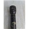 Image 2 : Camo Mag-Lite Flashlight - Working