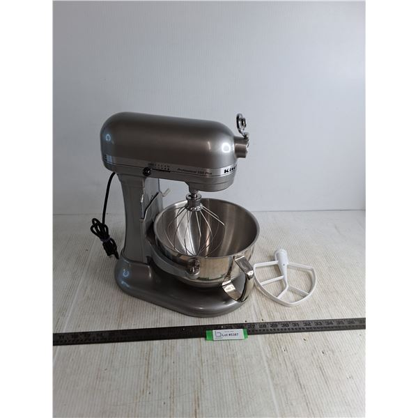 KitchenAid Professional 550 Plus Mixer - Tested - Pickup Only