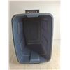 Image 2 : Rubbermaid Storage Bin - 21x16x17" - Cannot Ship