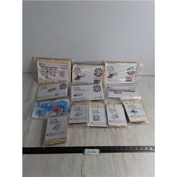 New MiniMakers STEM Building Toys (12 Packs)