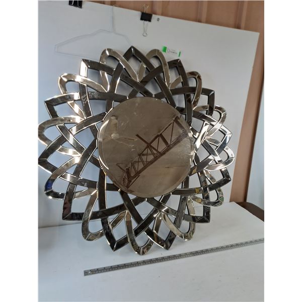*Large Round Decorative Mirror and Frame With Two Cracks As-Is No Shipping