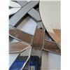Image 4 : *Large Round Decorative Mirror and Frame With Two Cracks As-Is No Shipping