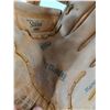 Image 4 : Softball and Big Daddy Softball/Baseball Catching Glove