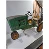 Image 2 : ERTL John Deere 20 Pedal Tractor and Trailer, Pickup Only