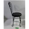 Image 6 : (2) Kid's Ice Cream Parlour Chairs, Pickup Only