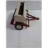 Image 7 : (1) ERTL International Harvester Seeder