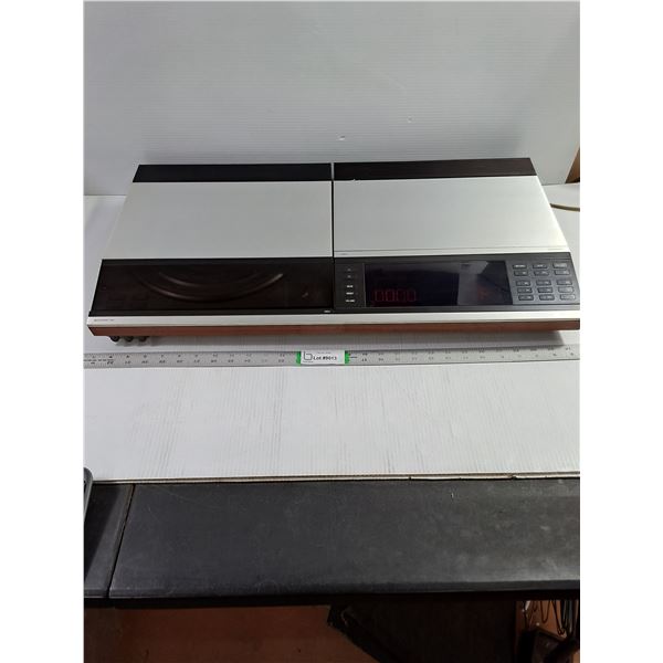 Vintage Bang&Olufsen Beocenter 7700 Stereo System-powers on-as is