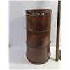Image 5 : Antique Dasher Style Butter Churn-missing agitator piece