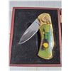 Image 3 : (1) John Deere Collector's Pocket Knife in Display Box
