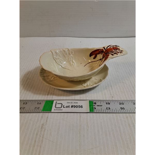 Vintage Carlton Ware Ceramic Gravy Boat/Sauce Dish with underplate