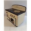 Image 4 : (2) Vintage Tin Litho Toy Stove and Hot Plate