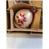 Image 6 : (7) Vintage Christmas Decorations