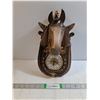 Image 1 : Vintage Ceramic Horse Head Wall Clock Featuring Horseshoe/Collar Design-working