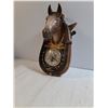 Image 4 : Vintage Ceramic Horse Head Wall Clock Featuring Horseshoe/Collar Design-working