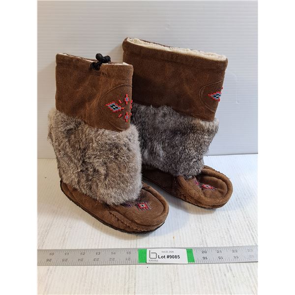 Pair of Mukluks 10  Sole Size