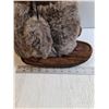 Image 4 : Pair of Mukluks 10" Sole Size