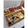 Image 8 : Vintage 1950's Louis Marx&Co. "Roy Rogers Rodeo Ranch" Boxed Playset