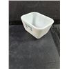 Image 3 : Vintage Pyrex "Snowflake Garland" 1/2 Cup Fridge Dish-Model 501-B