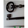 Image 5 : (2) Metal Key Wall Decorations
