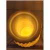 Image 3 : (2) Vintage Hobnail Milk Glass Vintage Lamps Tested Works