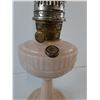 Image 3 : Aladdin Lincoln Drape Kerosene Oil Lamp Model B Nu-Type Light Pink