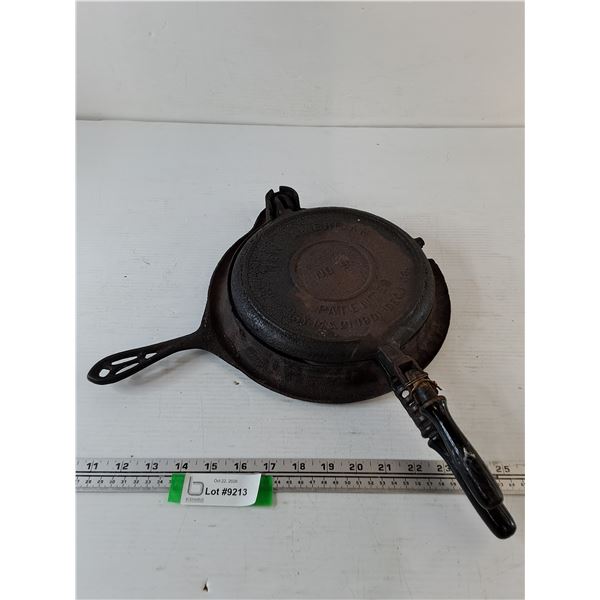Vintage New American Waffle Iron