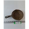 Image 1 : Lovenware 6 1/2" Cast Iron Skillet As-Is