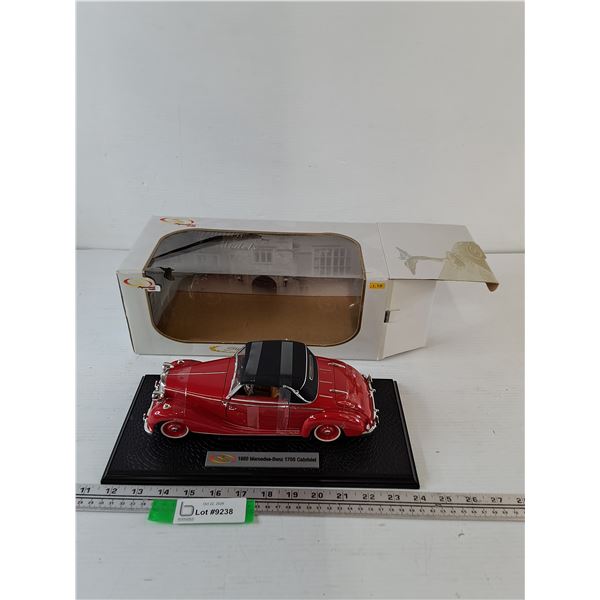 Signature Series 195 Mercedes-Benz 170S Cabriolet 1:18 Scale Model In Box As-Is