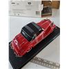 Image 3 : Signature Series 195 Mercedes-Benz 170S Cabriolet 1:18 Scale Model In Box As-Is