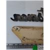 Image 5 : (2) Signs- Vanguard Trailers and Sportsman