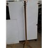 Image 2 : *Vintage Oak Coat Rack 14"x14"x72" (cannot ship)