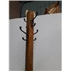 Image 3 : *Vintage Oak Coat Rack 14"x14"x72" (cannot ship)