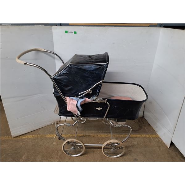 *Gendron Vinatge English-Style Baby Carriage 45 x19 x40  (cannot ship)