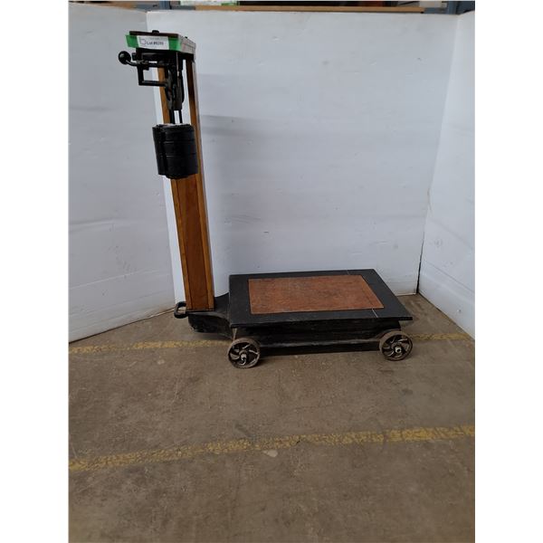 *T.Eaton Company Platform Scale 36 x22 X33 (cannot ship)