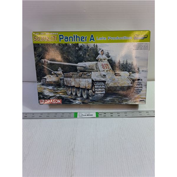 1:35  Panther A Late Production Model Kit (sealed)
