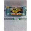 Image 1 : 1:25 Home Hardware 1940 Ford Pickup Truck (NOS)