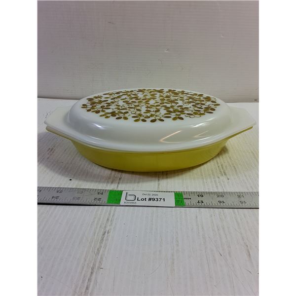 Vintage Pyrex Verde Divided Caserole Dish with Olive Green Floral Pattern on Lid/Chartreuse Base