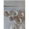 Image 8 : (4) Royal Albert American Beauty Porcelain Teacups and (5) Saucers, (1) Queen Anne Teacup